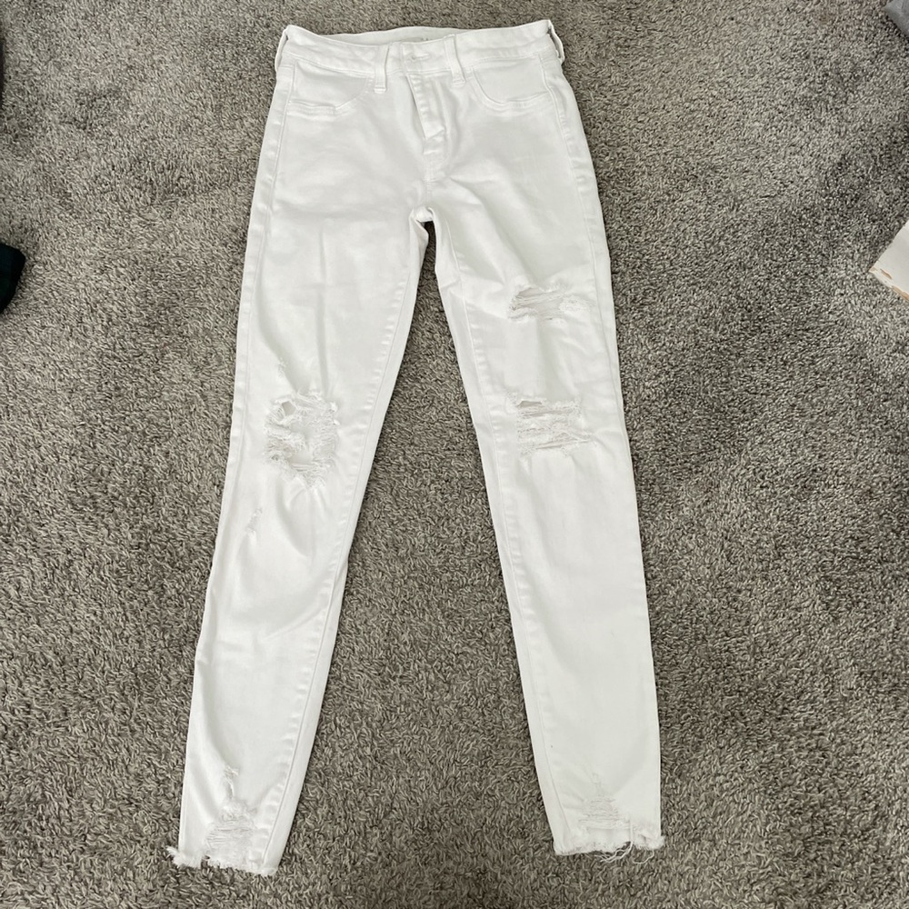 White skinny stretch American eagle jeans